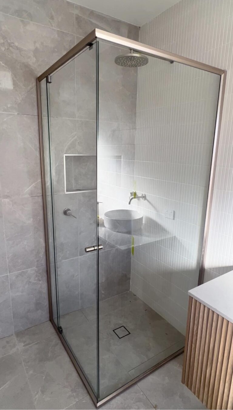 Custom Shower Screens Wagga Dwyer's Showers & Glass